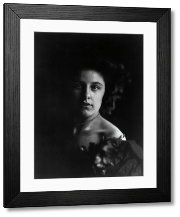 Framed Print : Geraldine Farrar, 1882-1967, between c1890 and c1910. Creator: Frances Benjamin Johnston Framed Print : Geraldine Farrar, 1882-1967, between c1890 and c1910. Creator: Frances Benjamin Johnston