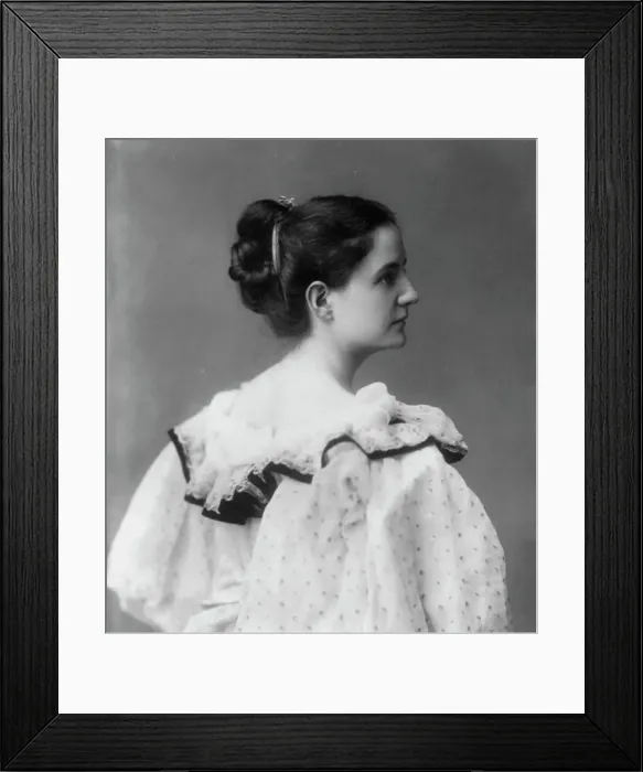 Framed Print : Julia Scott Stevenson Hardin, between c1890 and c1910. Creator: Frances Benjamin Johnston Framed Print : Julia Scott Stevenson Hardin, between c1890 and c1910. Creator: Frances Benjamin Johnston