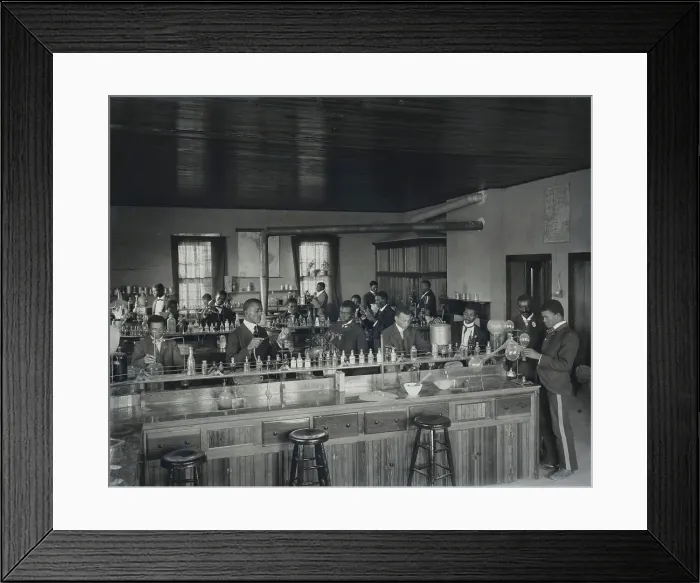 Framed Print : Chemistry laboratory at Tuskegee Institute, c1902. Creator: Frances Benjamin Johnston Framed Print : Chemistry laboratory at Tuskegee Institute, c1902. Creator: Frances Benjamin Johnston