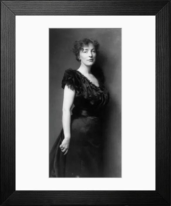 Framed Print : Mary Berri Chapman Hansbrough, c1898. Creator: Frances Benjamin Johnston Framed Print : Mary Berri Chapman Hansbrough, c1898. Creator: Frances Benjamin Johnston