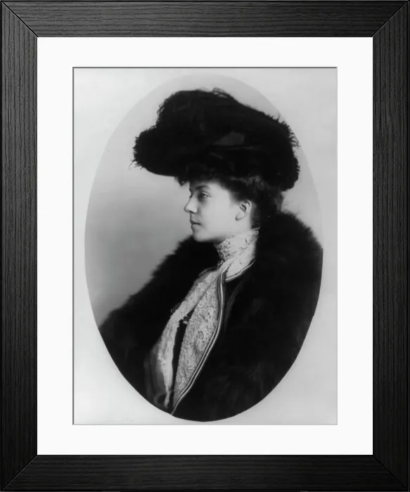 Framed Print : Alice (Roosevelt) Longworth, 1884-1980, c1902. Creator: Frances Benjamin Johnston Framed Print : Alice (Roosevelt) Longworth, 1884-1980, c1902. Creator: Frances Benjamin Johnston
