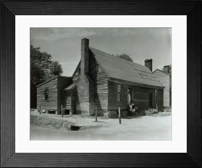 Framed Print : Minor houses and details, Blandfields, Dinwiddie County, Virginia, 1933. Creator: Frances Benjamin Johnston