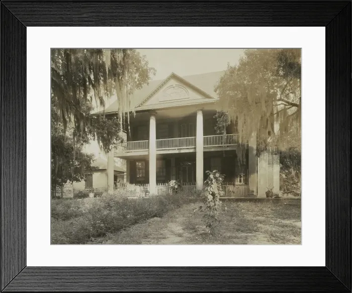 Framed Print : Unidentified house, Natchez vic. Adams County, Mississippi, 1938. Creator: Frances Benjamin Johnston Framed Print : Unidentified house, Natchez vic. Adams County, Mississippi, 1938. Creator: Frances Benjamin Johnston