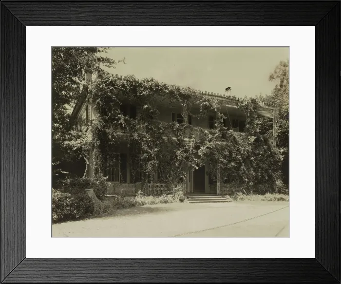 Framed Print : Elmscourt, Natchez, Adams County, Mississippi, 1938. Creator: Frances Benjamin Johnston Framed Print : Elmscourt, Natchez, Adams County, Mississippi, 1938. Creator: Frances Benjamin Johnston