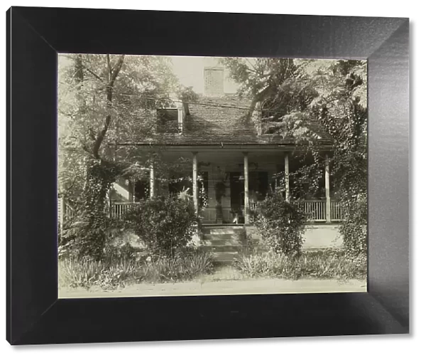 House, 821 Main Street, Natchez, Adams County, Mississippi, 1938. Creator: Frances Benjamin Johnston