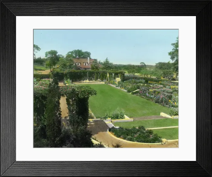 Framed Print : Arnold Schlaet house, Campo Point, Saugatuck, Connecticut, c1915. Creator: Frances Benjamin Johnston Framed Print : Arnold Schlaet house, Campo Point, Saugatuck, Connecticut, c1915. Creator: Frances Benjamin Johnston
