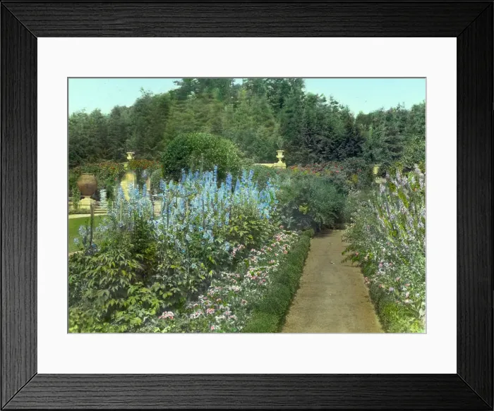 Framed Print : Weld, Larz Anderson house, 151 Newton Street, Brookline, Massachusetts, c1914. Creator: Frances Benjamin Johnston. Weld, Larz Anderson house, 151 Newton Street, Brookline, Massachusetts, c1914. Creator: Frances Benjamin Johnston Framed Print : Weld, Larz Anderson house, 151 Newton Street, Brookline, Massachusetts, c1914. Creator: Frances Benjamin Johnston. Weld, Larz Anderson house, 151 Newton Street, Brookline, Massachusetts, c1914. Creator: Frances Benjamin Johnston