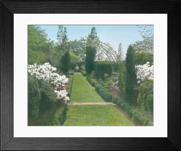 Framed Print : Old Acres, Robert Low Bacon house, Old Westbury, New York, 1921. Creator: Frances Benjamin Johnston. Old Acres, Robert Low Bacon house, Old Westbury, New York, 1921. Creator: Frances Benjamin Johnston Framed Print : Old Acres, Robert Low Bacon house, Old Westbury, New York, 1921. Creator: Frances Benjamin Johnston. Old Acres, Robert Low Bacon house, Old Westbury, New York, 1921. Creator: Frances Benjamin Johnston