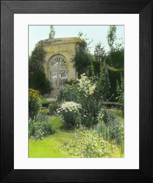 Framed Print : Millefiori, Albert Barnes Boardman house, Great Plains Road and Coopers Neck... New York, 1914. Creator: Frances Benjamin Johnston. Millefiori, Albert Barnes Boardman house, Great Plains Road and Coopers Neck... New York, 1914 Framed Print : Millefiori, Albert Barnes Boardman house, Great Plains Road and Coopers Neck... New York, 1914. Creator: Frances Benjamin Johnston. Millefiori, Albert Barnes Boardman house, Great Plains Road and Coopers Neck... New York, 1914