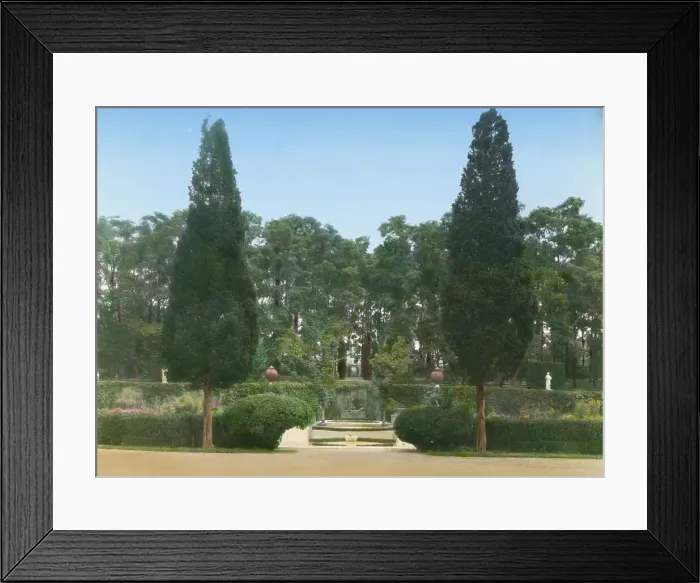 Framed Print : Burrwood, Walter Jennings house, Cold Spring Harbor, New York, 1916. Creator: Frances Benjamin Johnston. Burrwood, Walter Jennings house, Cold Spring Harbor, New York, 1916. Creator: Frances Benjamin Johnston Framed Print : Burrwood, Walter Jennings house, Cold Spring Harbor, New York, 1916. Creator: Frances Benjamin Johnston. Burrwood, Walter Jennings house, Cold Spring Harbor, New York, 1916. Creator: Frances Benjamin Johnston