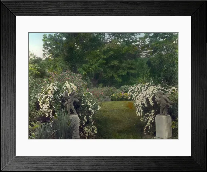 Framed Print : Graham Nichols house, Greenwich, Connecticut, c1917 or 1918. Creator: Frances Benjamin Johnston