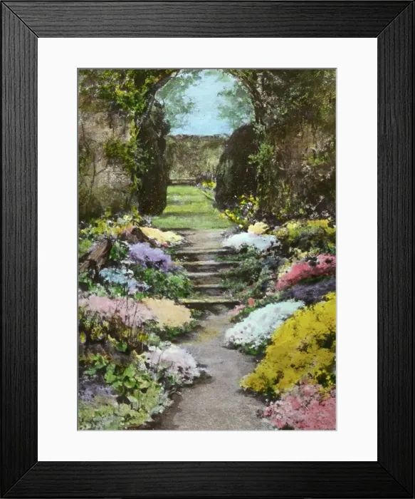 Framed Print : Reproduction of illustration: Baberton, Midlothian, Scotland, showing the hollow... c1915 - 1925. Creator: Frances Benjamin Johnston. Reproduction of illustration: Baberton, Midlothian, Scotland, showing the hollow... c1915 - 1925 Framed Print : Reproduction of illustration: Baberton, Midlothian, Scotland, showing the hollow... c1915 - 1925. Creator: Frances Benjamin Johnston. Reproduction of illustration: Baberton, Midlothian, Scotland, showing the hollow... c1915 - 1925