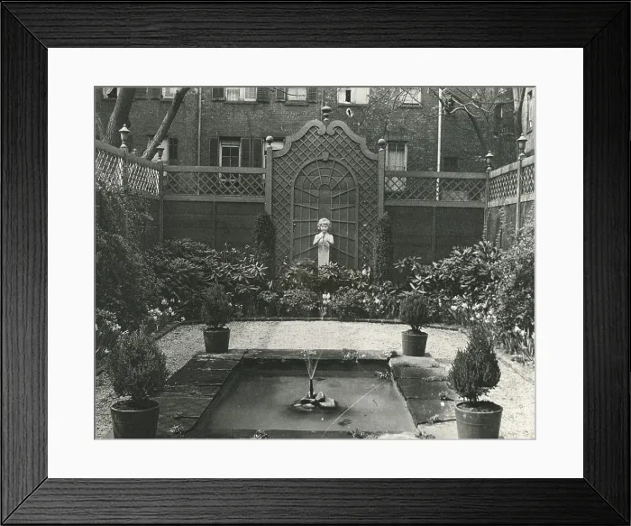 Framed Print : George Hoadly Ingalls house, 154 East 78th Street, New York, New York, 1921. Creator: Frances Benjamin Johnston