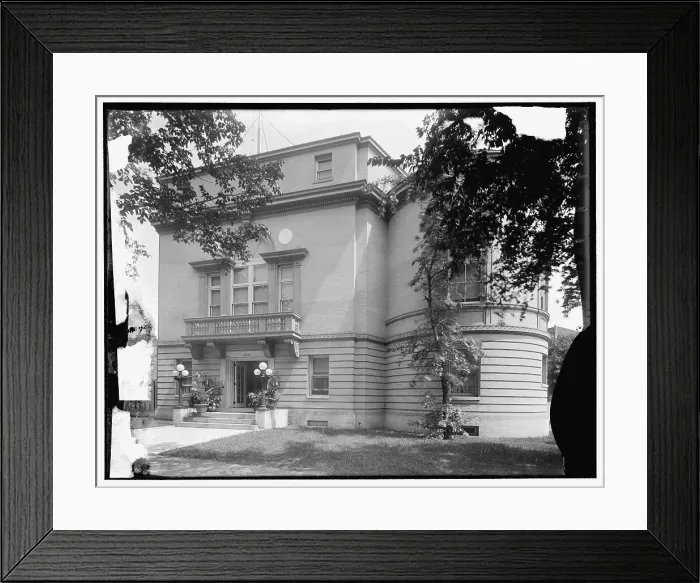 Framed Print : Congressional Club, between 1917 and 1920. Creator: Harris & Ewing. Congressional Club, between 1917 and 1920. Creator: Harris & Ewing Framed Print : Congressional Club, between 1917 and 1920. Creator: Harris & Ewing. Congressional Club, between 1917 and 1920. Creator: Harris & Ewing