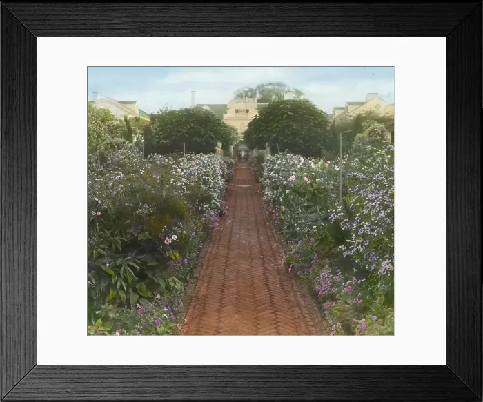 Framed Print : The Orchard, James Lawrence Breese house, 151 Hill Street, Southampton, New York, 1912. Creator: Frances Benjamin Johnston. The Orchard, James Lawrence Breese house, 151 Hill Street, Southampton, New York, 1912 Framed Print : The Orchard, James Lawrence Breese house, 151 Hill Street, Southampton, New York, 1912. Creator: Frances Benjamin Johnston. The Orchard, James Lawrence Breese house, 151 Hill Street, Southampton, New York, 1912