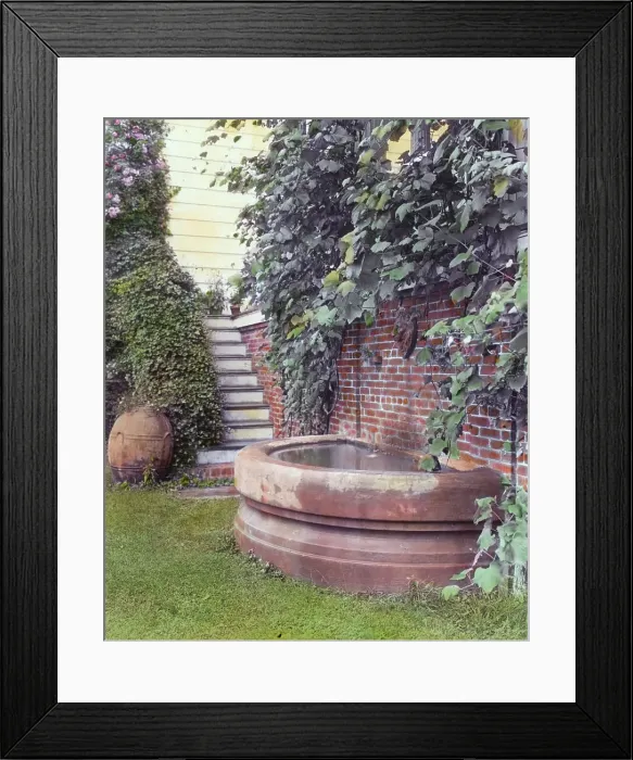 Framed Print : George Warrington Curtis house, Southampton, New York, 1914 or 1915. Creator: Frances Benjamin Johnston Framed Print : George Warrington Curtis house, Southampton, New York, 1914 or 1915. Creator: Frances Benjamin Johnston