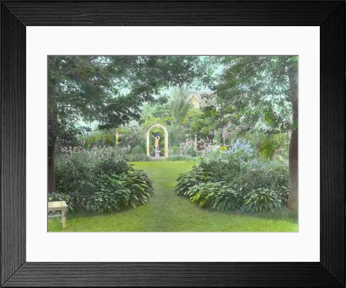 Framed Print : Westlawn, Edward Tiffany Dyer house, Great Plains Road, Southampton, New York, 1914. Creator: Frances Benjamin Johnston. Westlawn, Edward Tiffany Dyer house, Great Plains Road, Southampton, New York, 1914 Framed Print : Westlawn, Edward Tiffany Dyer house, Great Plains Road, Southampton, New York, 1914. Creator: Frances Benjamin Johnston. Westlawn, Edward Tiffany Dyer house, Great Plains Road, Southampton, New York, 1914