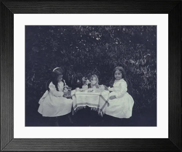 Framed Print : Afternoon tea, c1900. Creator: Unknown Framed Print : Afternoon tea, c1900. Creator: Unknown