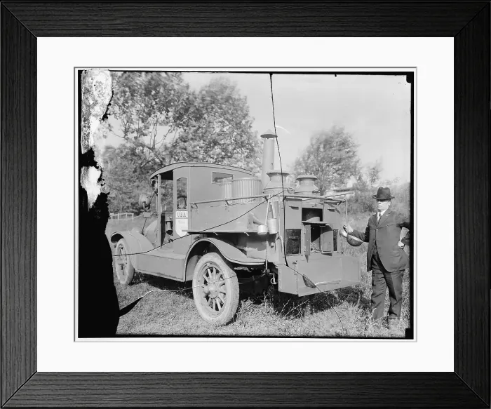 Framed Print : Capt. Buzzcott's army kitchen, between 1910 and 1920. Creator: Harris & Ewing. Capt. Buzzcott's army kitchen, between 1910 and 1920. Creator: Harris & Ewing Framed Print : Capt. Buzzcott's army kitchen, between 1910 and 1920. Creator: Harris & Ewing. Capt. Buzzcott's army kitchen, between 1910 and 1920. Creator: Harris & Ewing