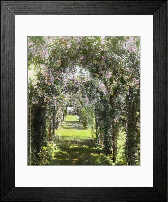 Framed Print : Dr. Peter Brown Wyckoff house, Gin Lane, Southampton, New York, 1914. Creator: Frances Benjamin Johnston Framed Print : Dr. Peter Brown Wyckoff house, Gin Lane, Southampton, New York, 1914. Creator: Frances Benjamin Johnston