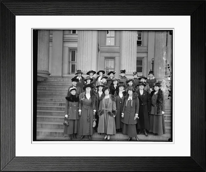 Framed Print : Woman's Liberty Loan Committee, between 1910 and 1920. Creator: Harris & Ewing. Woman's Liberty Loan Committee, between 1910 and 1920. Creator: Harris & Ewing Framed Print : Woman's Liberty Loan Committee, between 1910 and 1920. Creator: Harris & Ewing. Woman's Liberty Loan Committee, between 1910 and 1920. Creator: Harris & Ewing