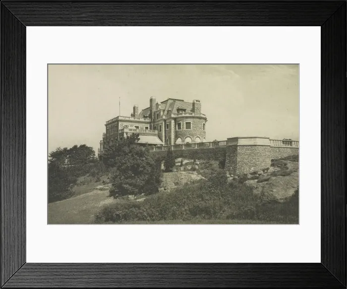 Framed Print : Beacon Hill House, Newport, R.I. between 1913 and 1920. Creator: Unknown Framed Print : Beacon Hill House, Newport, R.I. between 1913 and 1920. Creator: Unknown