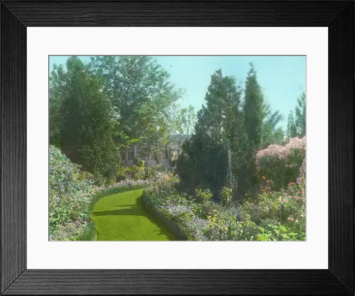 Framed Print : Welwyn, Harold Irving Pratt house, 100 Crescent Beach Road, Glen Cove, New York, c1914. Creator: Frances Benjamin Johnston. Welwyn, Harold Irving Pratt house, 100 Crescent Beach Road, Glen Cove, New York, c1914 Framed Print : Welwyn, Harold Irving Pratt house, 100 Crescent Beach Road, Glen Cove, New York, c1914. Creator: Frances Benjamin Johnston. Welwyn, Harold Irving Pratt house, 100 Crescent Beach Road, Glen Cove, New York, c1914