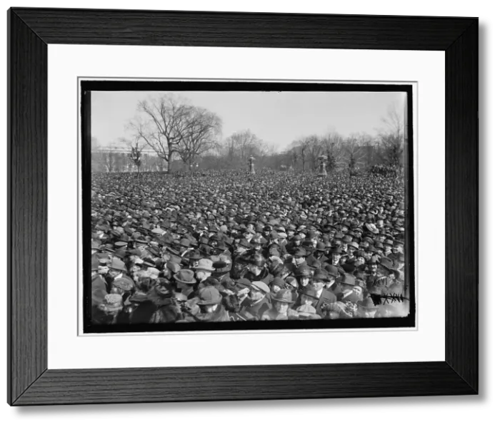 Framed Print : Crowd At U.S. Capitol, Washington, D.C. between 1910 and 1921. Creator: Harris & Ewing. Crowd At U.S. Capitol, Washington, D.C. between 1910 and 1921. Creator: Harris & Ewing Framed Print : Crowd At U.S. Capitol, Washington, D.C. between 1910 and 1921. Creator: Harris & Ewing. Crowd At U.S. Capitol, Washington, D.C. between 1910 and 1921. Creator: Harris & Ewing