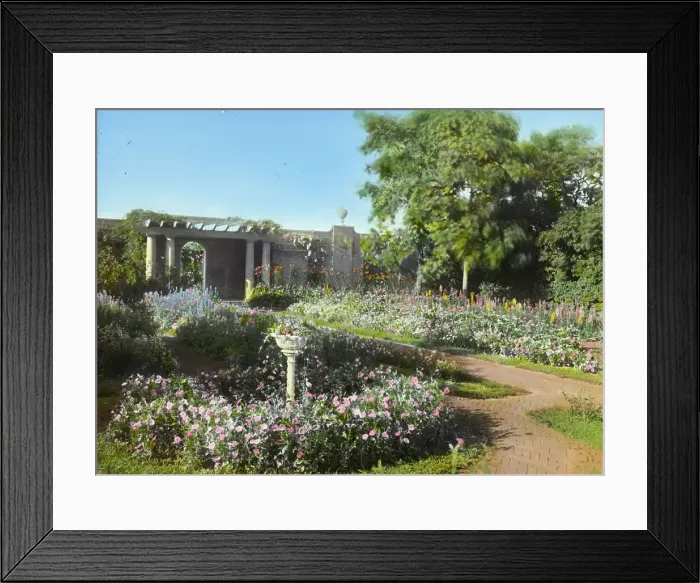 Framed Print : The Fens, Lorenzo Easton Woodhouse house, Huntting Lane, East Hampton, New York, 1914. Creator: Frances Benjamin Johnston. The Fens, Lorenzo Easton Woodhouse house, Huntting Lane, East Hampton, New York, 1914 Framed Print : The Fens, Lorenzo Easton Woodhouse house, Huntting Lane, East Hampton, New York, 1914. Creator: Frances Benjamin Johnston. The Fens, Lorenzo Easton Woodhouse house, Huntting Lane, East Hampton, New York, 1914