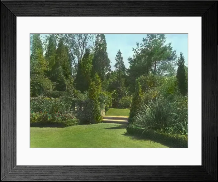 Framed Print : Welwyn, Harold Irving Pratt house, 100 Crescent Beach Road, Glen Cove, New York, c1914. Creator: Frances Benjamin Johnston. Welwyn, Harold Irving Pratt house, 100 Crescent Beach Road, Glen Cove, New York, c1914 Framed Print : Welwyn, Harold Irving Pratt house, 100 Crescent Beach Road, Glen Cove, New York, c1914. Creator: Frances Benjamin Johnston. Welwyn, Harold Irving Pratt house, 100 Crescent Beach Road, Glen Cove, New York, c1914