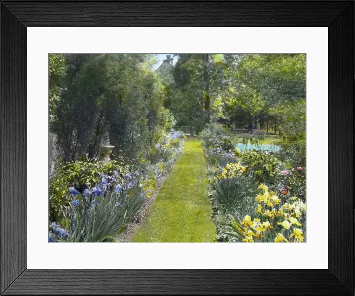Framed Print : Daniel Elezer Pomeroy house, Beech Road, Englewood, New Jersey, 1918. Creator: Frances Benjamin Johnston Framed Print : Daniel Elezer Pomeroy house, Beech Road, Englewood, New Jersey, 1918. Creator: Frances Benjamin Johnston