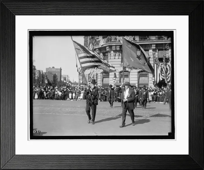 Framed Print : Parade On Pennsylvania Ave - Oregon Unit, between 1910 and 1921. Creator: Harris & Ewing. Parade On Pennsylvania Ave - Oregon Unit, between 1910 and 1921. Creator: Harris & Ewing Framed Print : Parade On Pennsylvania Ave - Oregon Unit, between 1910 and 1921. Creator: Harris & Ewing. Parade On Pennsylvania Ave - Oregon Unit, between 1910 and 1921. Creator: Harris & Ewing