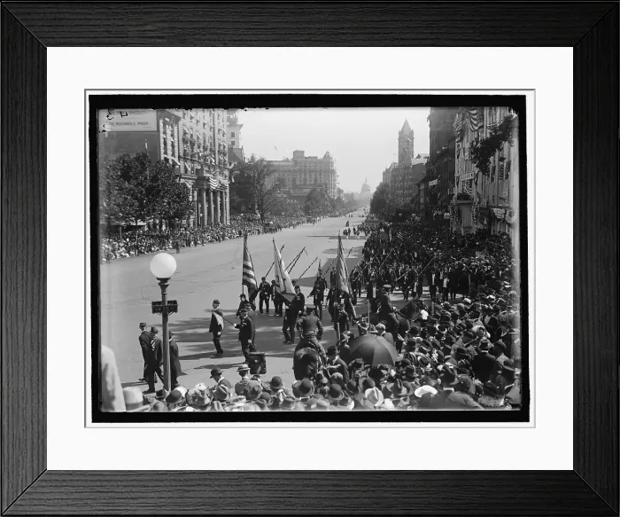 Framed Print : Parade On Pennsylvania Ave, between 1910 and 1921. Creator: Harris & Ewing. Parade On Pennsylvania Ave, between 1910 and 1921. Creator: Harris & Ewing Framed Print : Parade On Pennsylvania Ave, between 1910 and 1921. Creator: Harris & Ewing. Parade On Pennsylvania Ave, between 1910 and 1921. Creator: Harris & Ewing