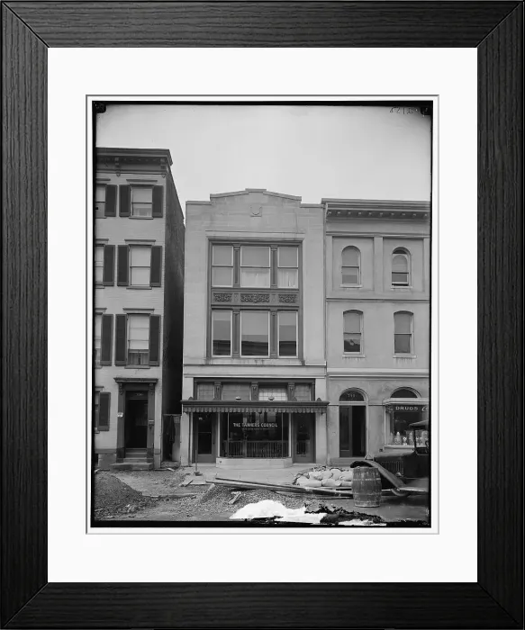 Framed Print : The Tanner's Council, between 1910 and 1920. Creator: Harris & Ewing. The Tanner's Council, between 1910 and 1920. Creator: Harris & Ewing Framed Print : The Tanner's Council, between 1910 and 1920. Creator: Harris & Ewing. The Tanner's Council, between 1910 and 1920. Creator: Harris & Ewing