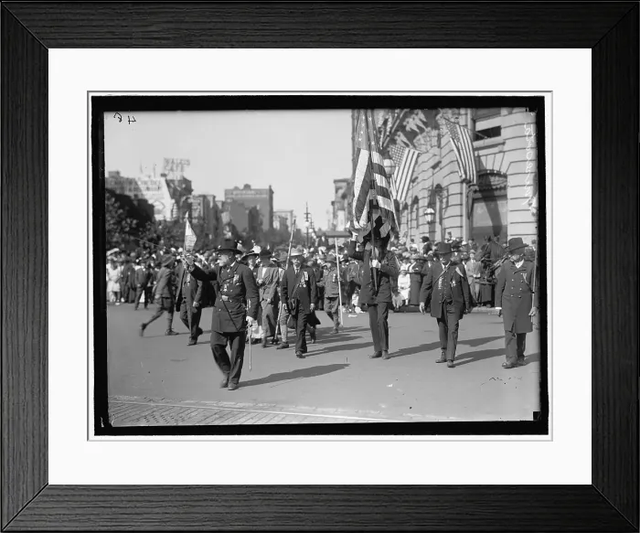 Framed Print : Parade On Pennsylvania Ave - Minnesota Unit, between 1910 and 1921. Creator: Harris & Ewing. Parade On Pennsylvania Ave - Minnesota Unit, between 1910 and 1921. Creator: Harris & Ewing Framed Print : Parade On Pennsylvania Ave - Minnesota Unit, between 1910 and 1921. Creator: Harris & Ewing. Parade On Pennsylvania Ave - Minnesota Unit, between 1910 and 1921. Creator: Harris & Ewing