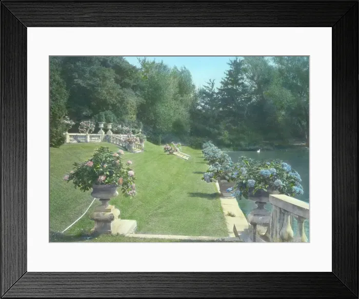 Framed Print : Thornedale, Oakleigh Thorne house, Millbrook, New York, 1919. Creator: Frances Benjamin Johnston. Thornedale, Oakleigh Thorne house, Millbrook, New York, 1919. Creator: Frances Benjamin Johnston Framed Print : Thornedale, Oakleigh Thorne house, Millbrook, New York, 1919. Creator: Frances Benjamin Johnston. Thornedale, Oakleigh Thorne house, Millbrook, New York, 1919. Creator: Frances Benjamin Johnston