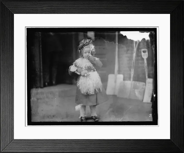 Framed Print : Child, between 1910 and 1921. Creator: Harris & Ewing. Child, between 1910 and 1921. Creator: Harris & Ewing Framed Print : Child, between 1910 and 1921. Creator: Harris & Ewing. Child, between 1910 and 1921. Creator: Harris & Ewing