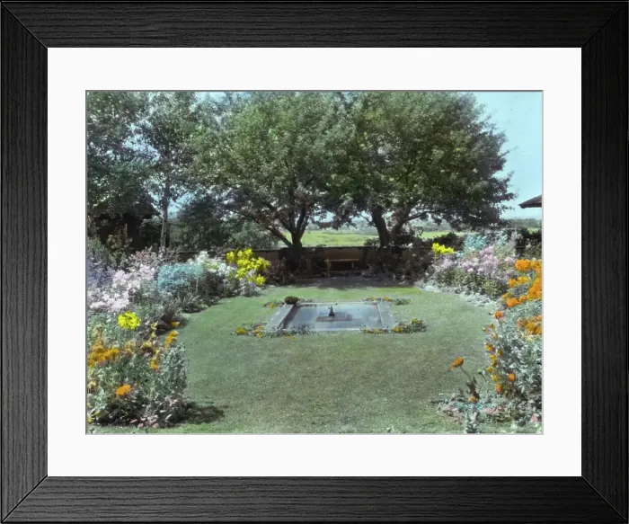 Framed Print : Indian Ridge, Dr. Francis Bishop Harrington house, 166 Argilla Road, Ipswich, Massachusetts, 1926. Creator: Frances Benjamin Johnston. Indian Ridge, Dr. Francis Bishop Harrington house, 166 Argilla Road, Ipswich, Massachusetts, 1926 Framed Print : Indian Ridge, Dr. Francis Bishop Harrington house, 166 Argilla Road, Ipswich, Massachusetts, 1926. Creator: Frances Benjamin Johnston. Indian Ridge, Dr. Francis Bishop Harrington house, 166 Argilla Road, Ipswich, Massachusetts, 1926