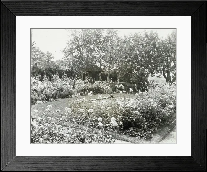 Framed Print : Indian Ridge, Dr. Francis Bishop Harrington house, 166 Argilla Road, Ipswich, Massachusetts, 1926. Creator: Frances Benjamin Johnston. Indian Ridge, Dr. Francis Bishop Harrington house, 166 Argilla Road, Ipswich, Massachusetts, 1926 Framed Print : Indian Ridge, Dr. Francis Bishop Harrington house, 166 Argilla Road, Ipswich, Massachusetts, 1926. Creator: Frances Benjamin Johnston. Indian Ridge, Dr. Francis Bishop Harrington house, 166 Argilla Road, Ipswich, Massachusetts, 1926