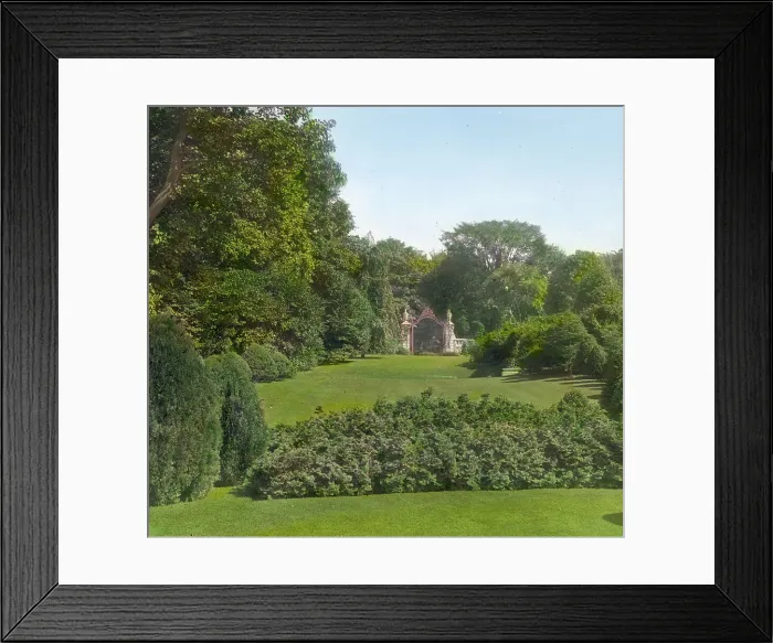 Framed Print : The Elms, Edward Julius Berwind, 367 Bellevue Avenue, Newport, Rhode Island, 1914. Creator: Frances Benjamin Johnston. The Elms, Edward Julius Berwind, 367 Bellevue Avenue, Newport, Rhode Island, 1914 Framed Print : The Elms, Edward Julius Berwind, 367 Bellevue Avenue, Newport, Rhode Island, 1914. Creator: Frances Benjamin Johnston. The Elms, Edward Julius Berwind, 367 Bellevue Avenue, Newport, Rhode Island, 1914