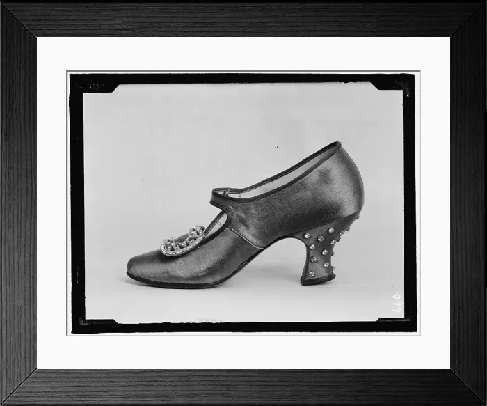 Framed Print : Shoe, between 1909 and 1914. Creator: Harris & Ewing. Shoe, between 1909 and 1914. Creator: Harris & Ewing