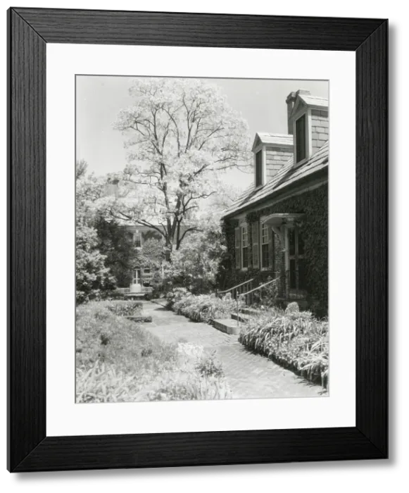 Framed Print : York Hall, Captain George Preston Blow, Route 1005 and Main Street, Yorktown, Virginia, 1929. Creator: Frances Benjamin Johnston. York Hall, Captain George Preston Blow, Route 1005 and Main Street, Yorktown, Virginia, 1929 Framed Print : York Hall, Captain George Preston Blow, Route 1005 and Main Street, Yorktown, Virginia, 1929. Creator: Frances Benjamin Johnston. York Hall, Captain George Preston Blow, Route 1005 and Main Street, Yorktown, Virginia, 1929