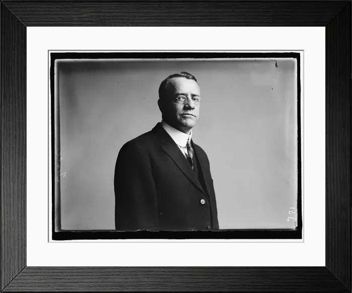 Framed Print : Jule?, between 1909 and 1914. Creator: Harris & Ewing. Jule?, between 1909 and 1914. Creator: Harris & Ewing Framed Print : Jule?, between 1909 and 1914. Creator: Harris & Ewing. Jule?, between 1909 and 1914. Creator: Harris & Ewing