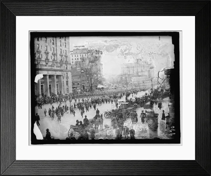 Framed Print : Parade, between 1909 and 1914. Creator: Harris & Ewing. Parade, between 1909 and 1914. Creator: Harris & Ewing Framed Print : Parade, between 1909 and 1914. Creator: Harris & Ewing. Parade, between 1909 and 1914. Creator: Harris & Ewing