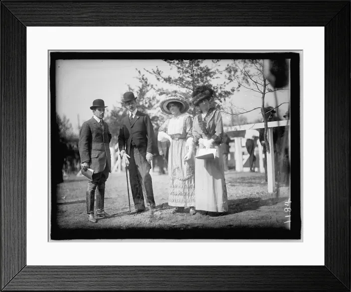 Framed Print : Horse Shows, between 1909 and 1914. Creator: Harris & Ewing. Horse Shows, between 1909 and 1914. Creator: Harris & Ewing