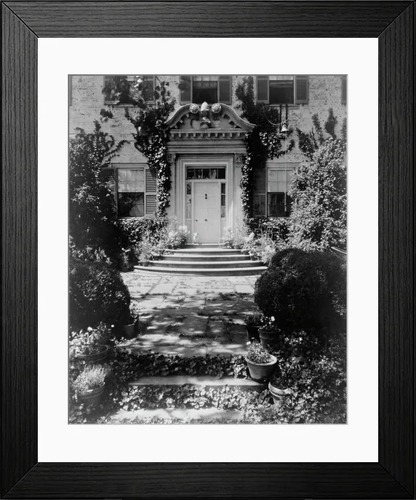 Framed Print : Chatham, Colonel Daniel Bradford Devore house, 120 Chatham Lane, Fredericksburg, Virginia, (1927?) Creator: Frances Benjamin Johnston. Chatham, Colonel Daniel Bradford Devore house, 120 Chatham Lane, Fredericksburg, Virginia, (1927)