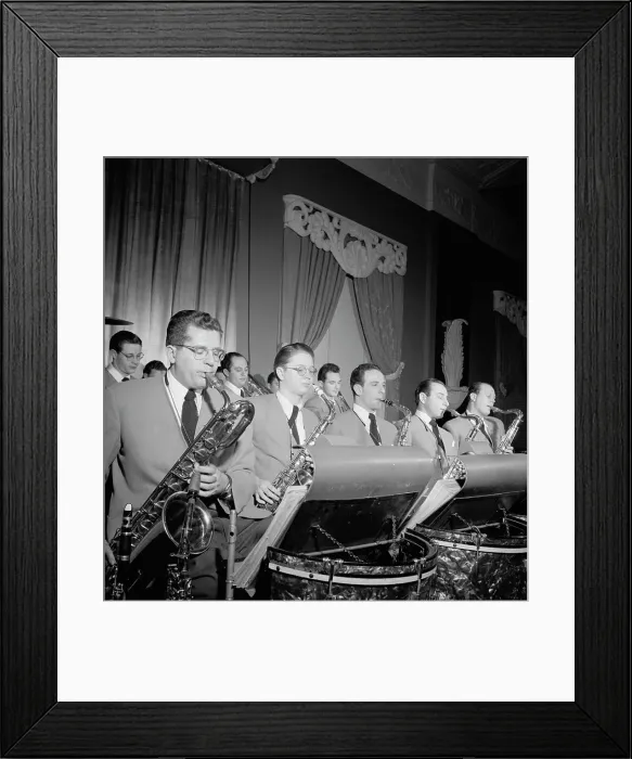Framed Print : Portrait of (Robert) Dean Kincaide, Bill Ainsworth, Ray Beller, Peanuts Hucko...N.Y. ca. Jan. 1947. Creator: William Paul Gottlieb Framed Print : Portrait of (Robert) Dean Kincaide, Bill Ainsworth, Ray Beller, Peanuts Hucko...N.Y. ca. Jan. 1947. Creator: William Paul Gottlieb