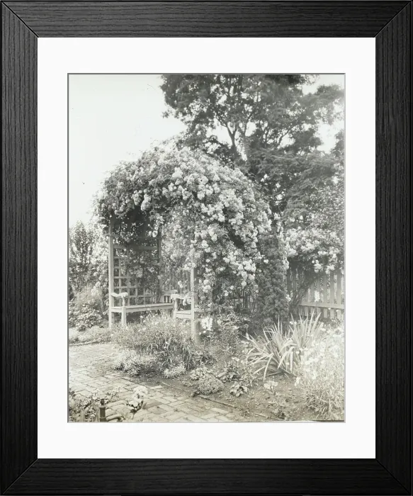 Framed Print : Stratford Hall, 786 Great House Road, Stratford, Westmoreland County, Virginia, c1932. Creator: Frances Benjamin Johnston. Stratford Hall, 786 Great House Road, Stratford, Westmoreland County, Virginia, c1932