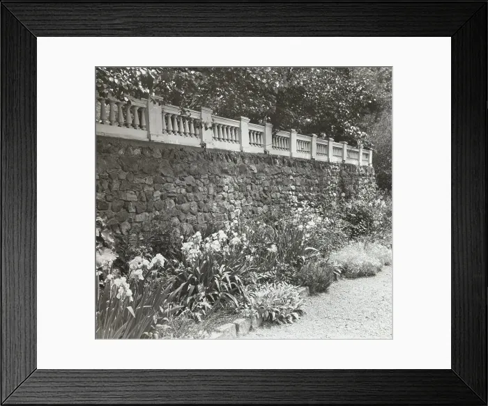 Framed Print : Beechgate, Robert Carmer Hill house, Woodland Avenue, Englewood, New Jersey, 1918. Creator: Frances Benjamin Johnston. Beechgate, Robert Carmer Hill house, Woodland Avenue, Englewood, New Jersey, 1918