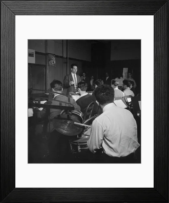 Framed Print : Portrait of Irving Lasch, Metropolitan Vocational High School, New York, N.Y. ca. July 1947. Creator: William Paul Gottlieb Framed Print : Portrait of Irving Lasch, Metropolitan Vocational High School, New York, N.Y. ca. July 1947. Creator: William Paul Gottlieb